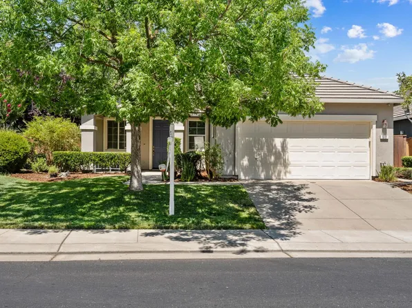 572 Watercourse Ln, West Sacramento, CA 95605