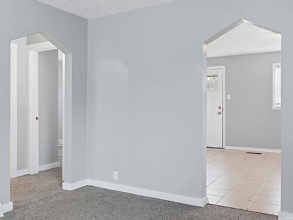 3rd image of 1401 Jackson Ave