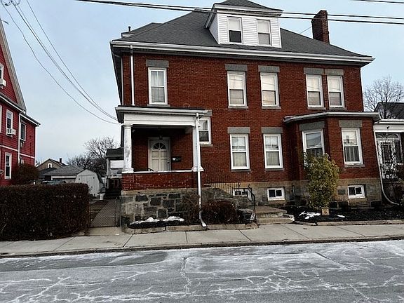 3rd image of 139-141 Bucknam St