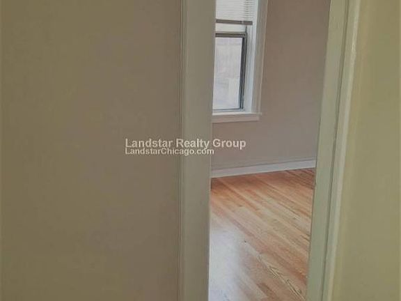 4th image of 1367 W Estes Ave APT 1K