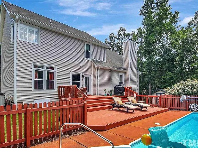3209 Daingerfield Dr — Photo 24