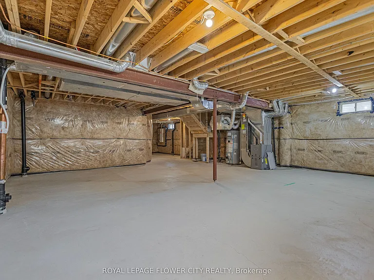 25 Munro Cir — Photo 40