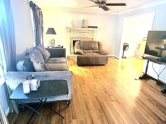 3rd image of 300 Ashton Woods Dr