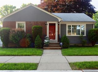 133 Texas Ave, Providence, RI 02904