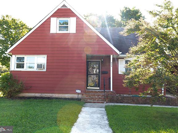3rd image of 824 Wick Blvd