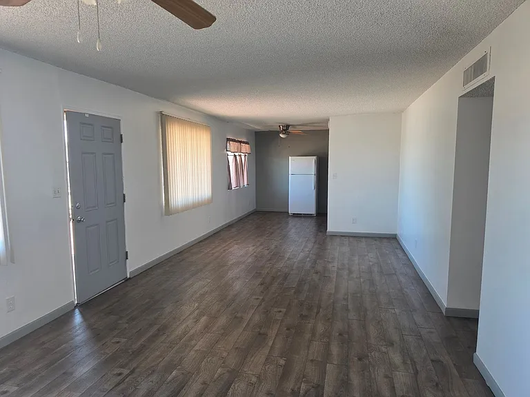 1160 Jasper Ave — Photo 3