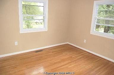 Upper level bedroom 1