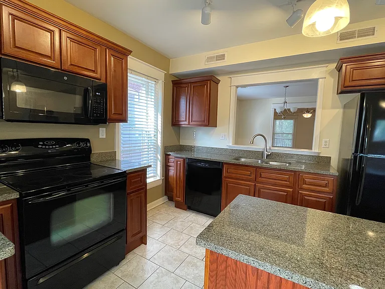 2535A Cherry St #A — Photo 10