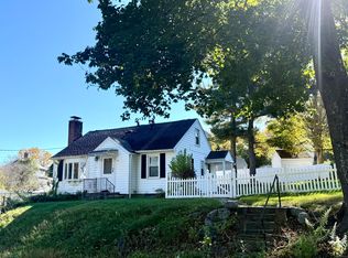 56 Baldwin St, Watertown, CT 06795
