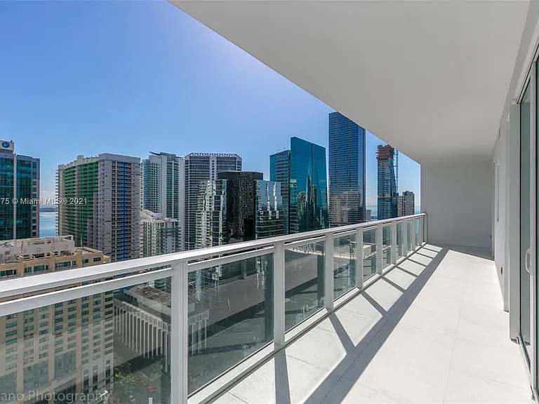 Brickell Ave — Photo 5