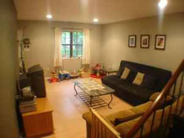 2054 Headlands Cir — Photo 3
