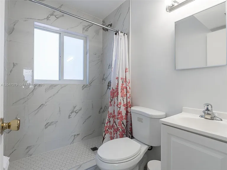 3360 SW 6th St #TOP — Photo 17