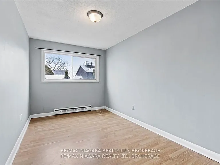 27 Main St #2 — Photo 9