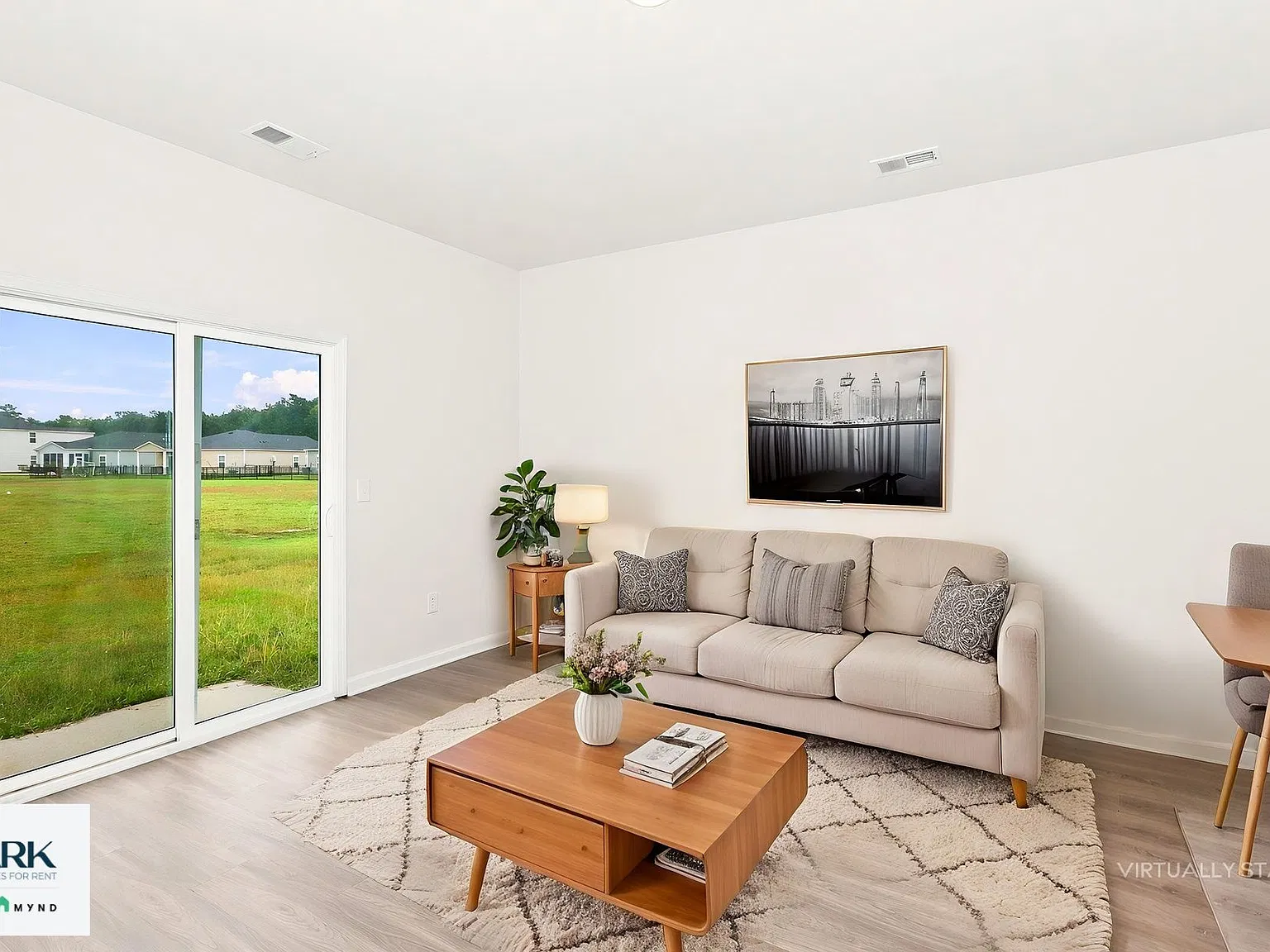 4 bed, 2.0 bath, 1779 sqft, $1,750 — Photo 2