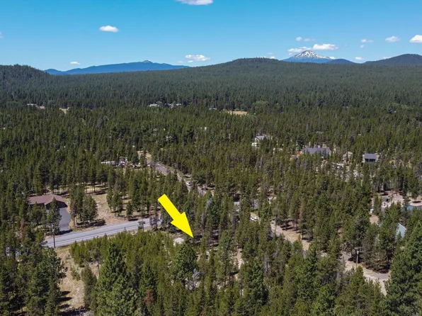 56620 Solar Dr, Bend, OR 97707
