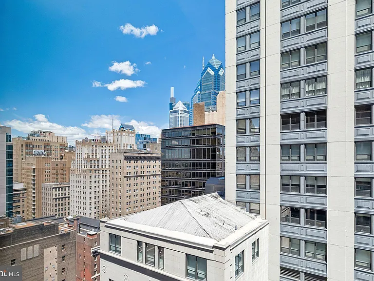 1420 Locust St #23E — Photo 16