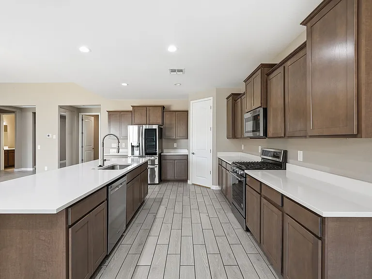 38213 W San Clemente St — Photo 11