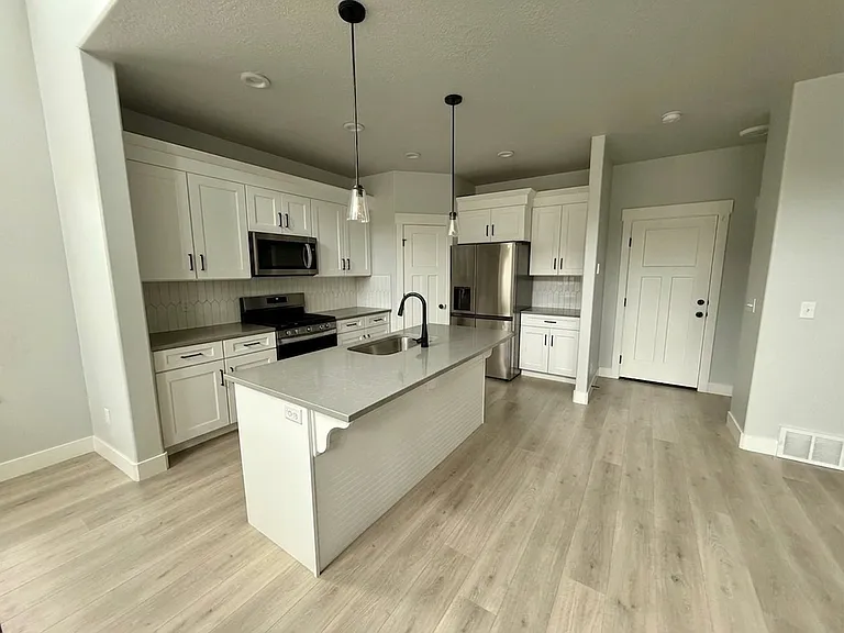 4254 W Hardman Way — Photo 3
