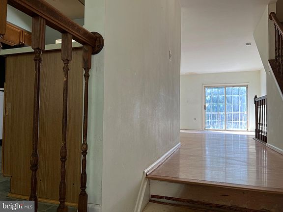 3rd image of 7341 Swan Point Way