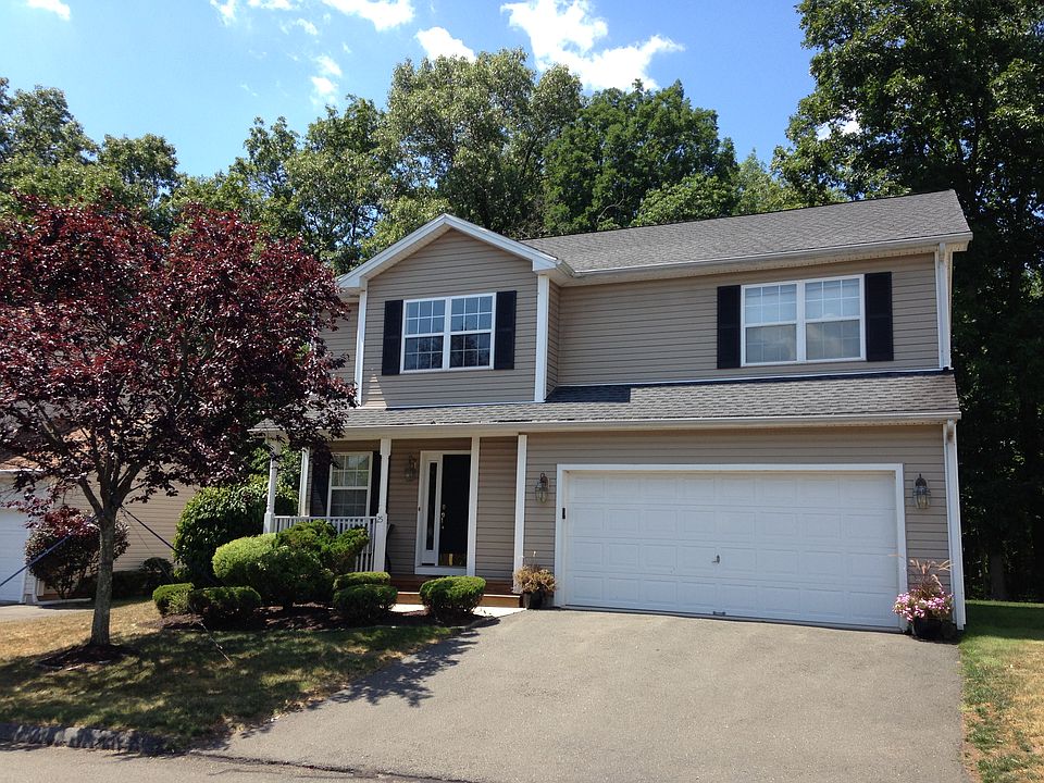 1st image of 25 Windy Hill Ln