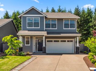 2522 S Lydia Loop, Hubbard, OR 97032