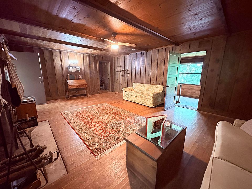 19th image of 167 Wahpeton Hill Rd