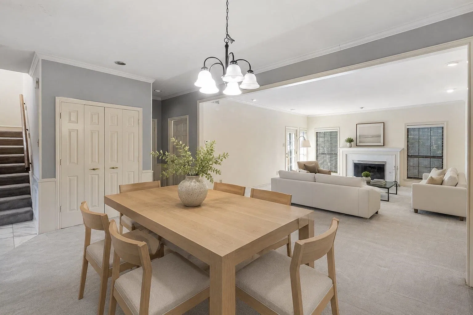3 bed, 3.0 bath, 2654 sqft, $3,400 — Photo 2