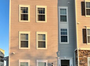 16870 Porters Inn Dr, Dumfries, VA 22026