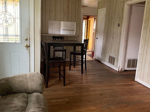 4th image of 242 WOLEY DR
