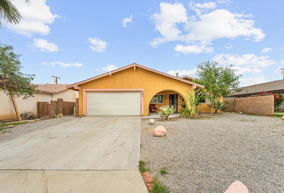 1st image of 13547 Caliente Dr