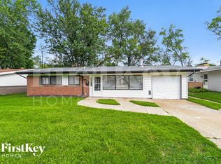 3045 Kingsley Dr, Florissant, MO 63033