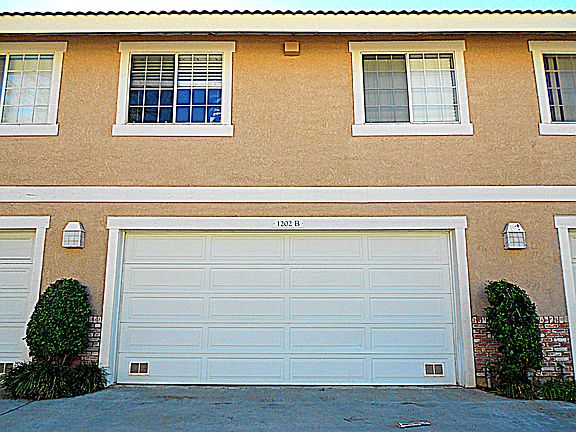 3rd image of 1202 N. Sunflower Ave #B
