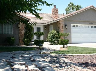 18430 Mountain Meadows Dr, Victorville, CA 92395