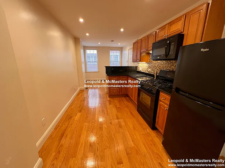 24 Mt. Vernon St apartment — Photo 72