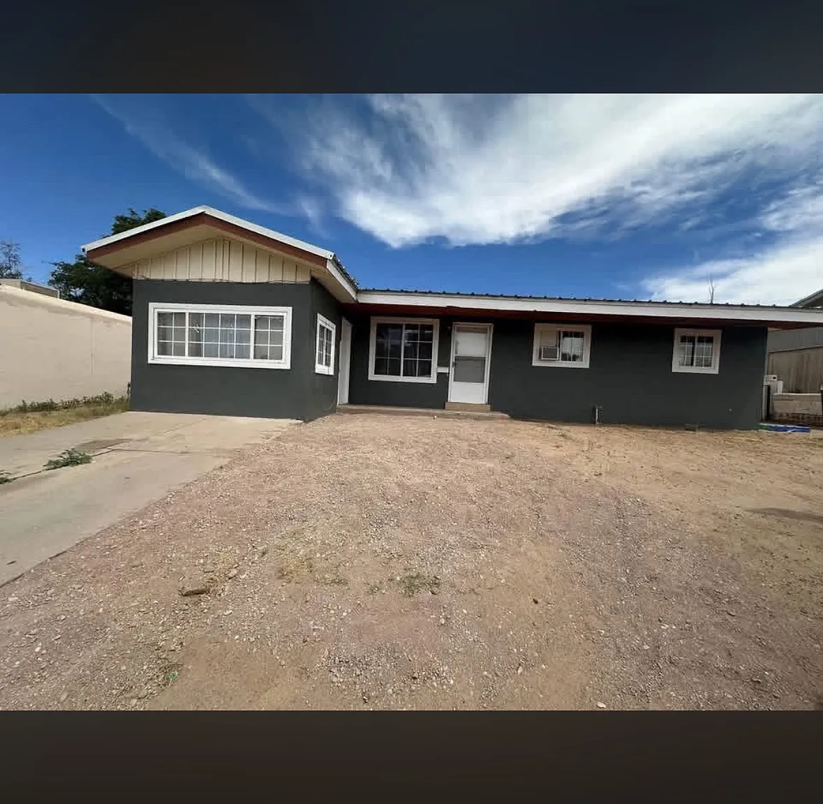 4 bed, 1370 sqft, $1,500 — Photo 1