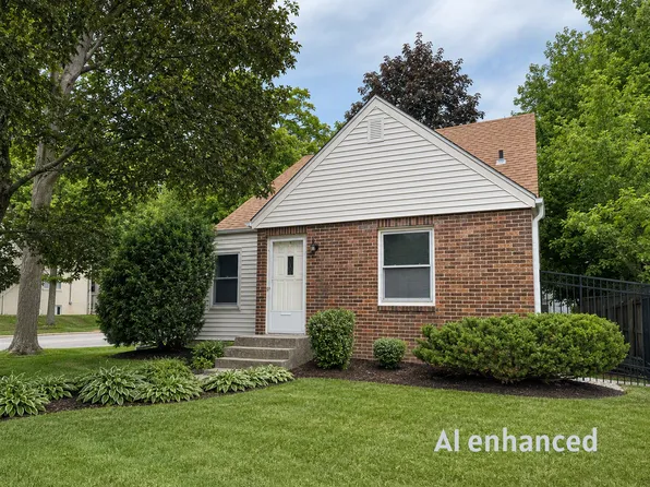 2016 Como Ave, Saint Paul, MN 55108
