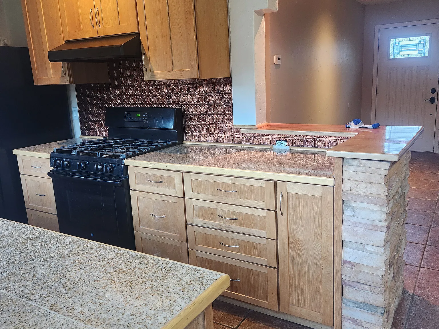 3 bed, 1152 sqft, $2,400 — Photo 4