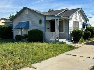 2042 Mayfair Dr E, Fresno, CA 93703