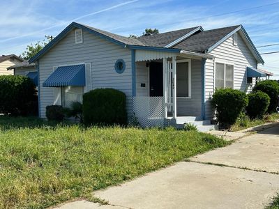 2042 Mayfair Dr E, Fresno, CA, 93703
