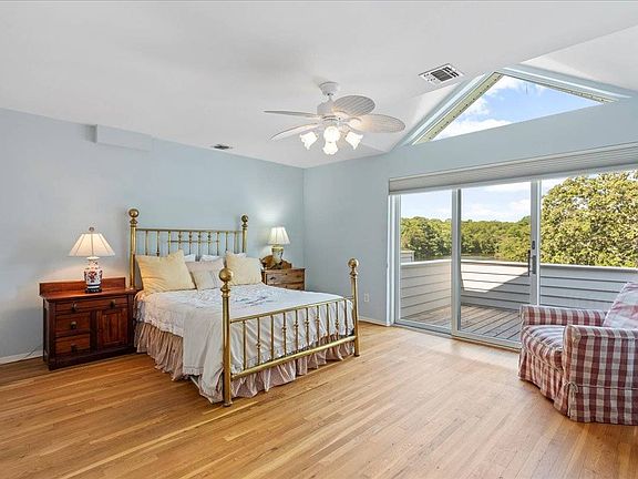 2nd image of 34 Montauk Hwy #5