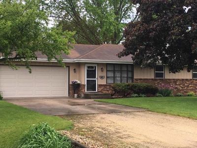 11869 Wagon Ln, Roscoe, IL, 61073