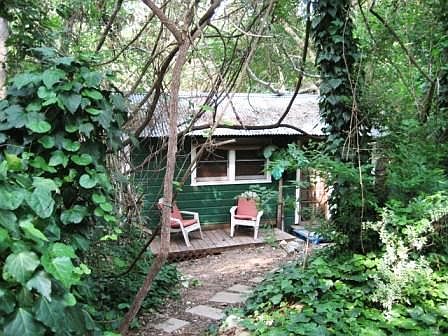 Cabin-Tiny House for minimalist or minimalist in training:)