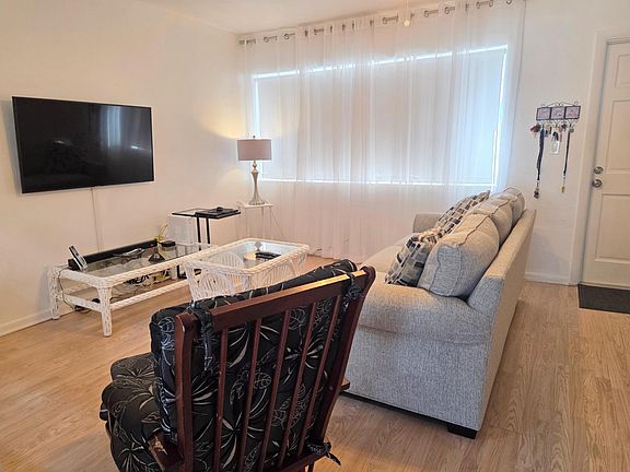 4th image of 2180 Lake Osborne Drive #19