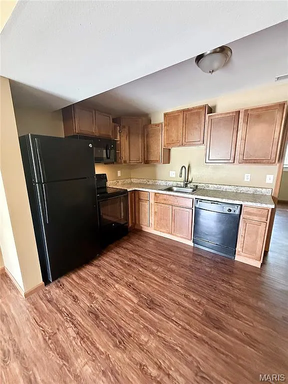1 bed, 1.0 bath, 900 sqft, $825 — Photo 4