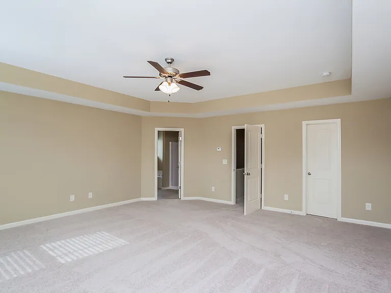 124 Hillcrest Cir — Photo 7