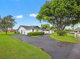 9460 SW 134th St, Miami, FL 33176