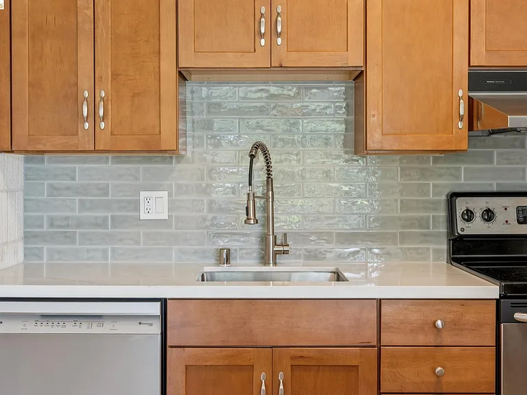 1 Kelton Ct #4K — Photo 6