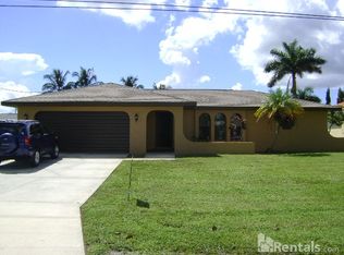 2208 SE 10th Ter, Cape Coral, FL 33990