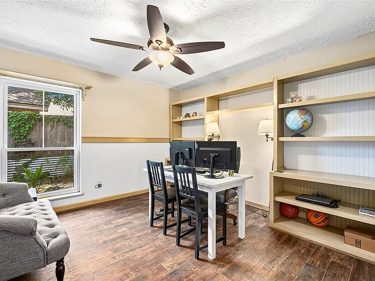 22607 Goldstone Dr — Photo 14