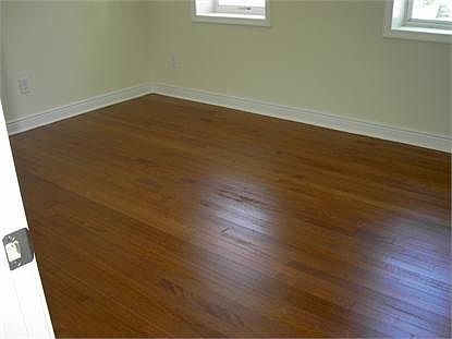 3rd image of 108 Bedford St